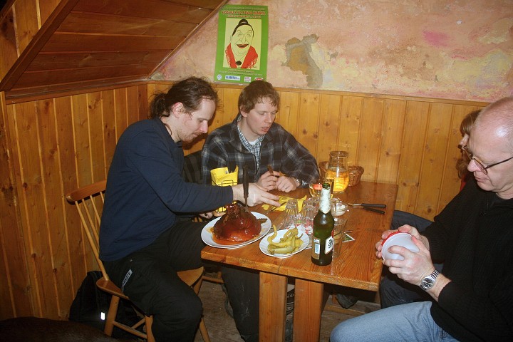 img00025.jpg