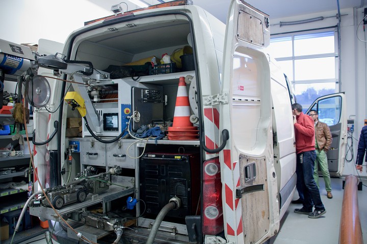img00045.jpg